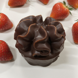 Пирожное "Корзиночка с клубникой в шоколаде" "Excess Free" 50 г