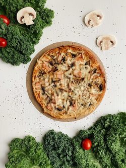 Пицца с ветчиной и грибами "Bon Bon" 320г